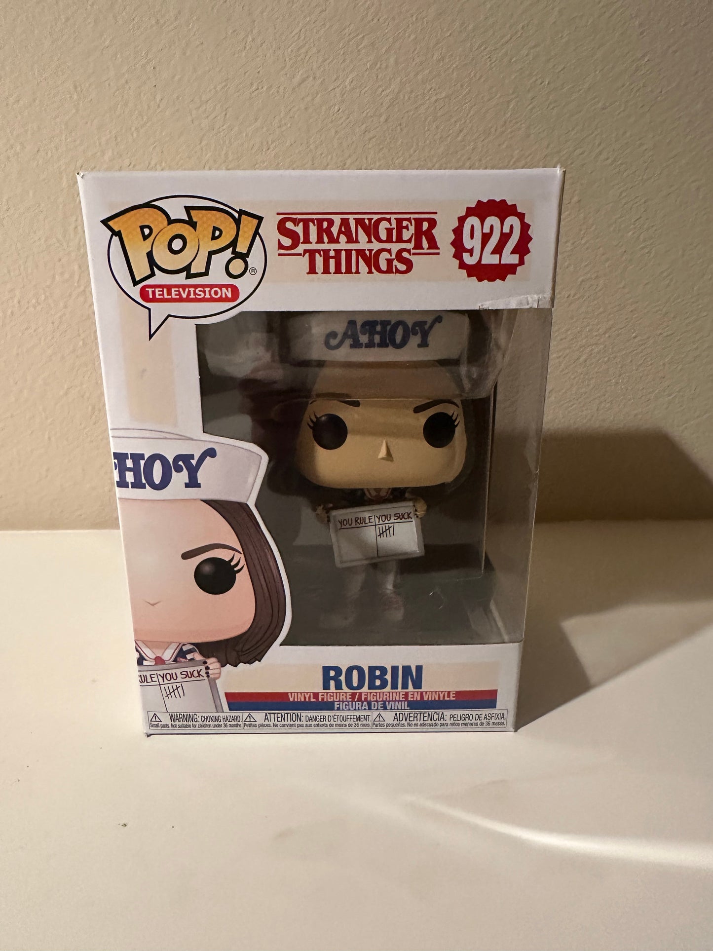 Funko Pop! Stranger Things - Robin (scoops ahoy)(#922)