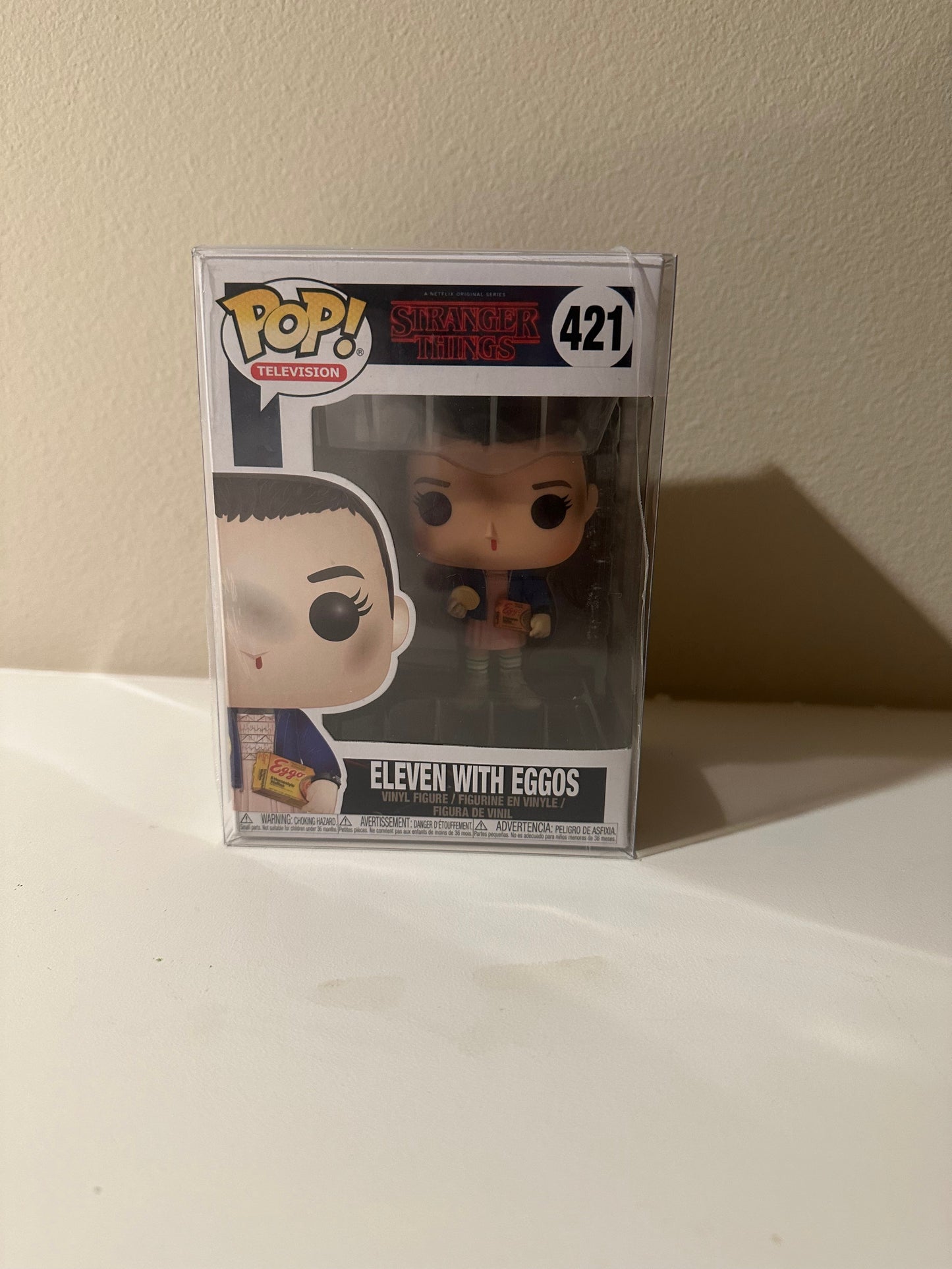 Funko Pop! Stranger Things - Eleven with Eggo (#421)(with protective sleeve)